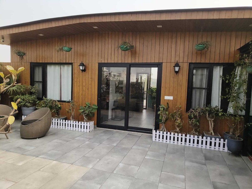 Hotel Vandana S Bed And Breakfast 2/50