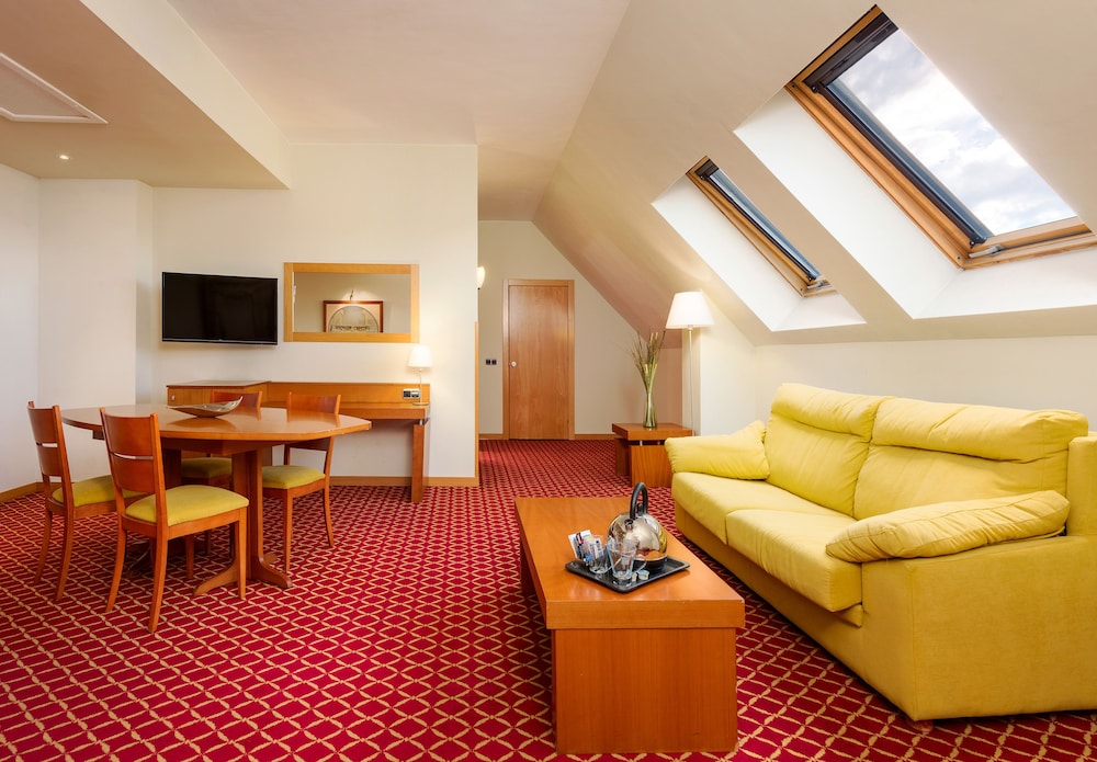 Hotel Zentral Leon 36/66