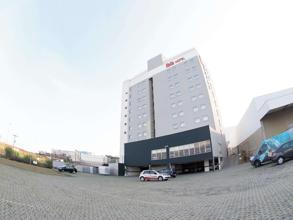 Ibis Contagem Ceasa 42/50