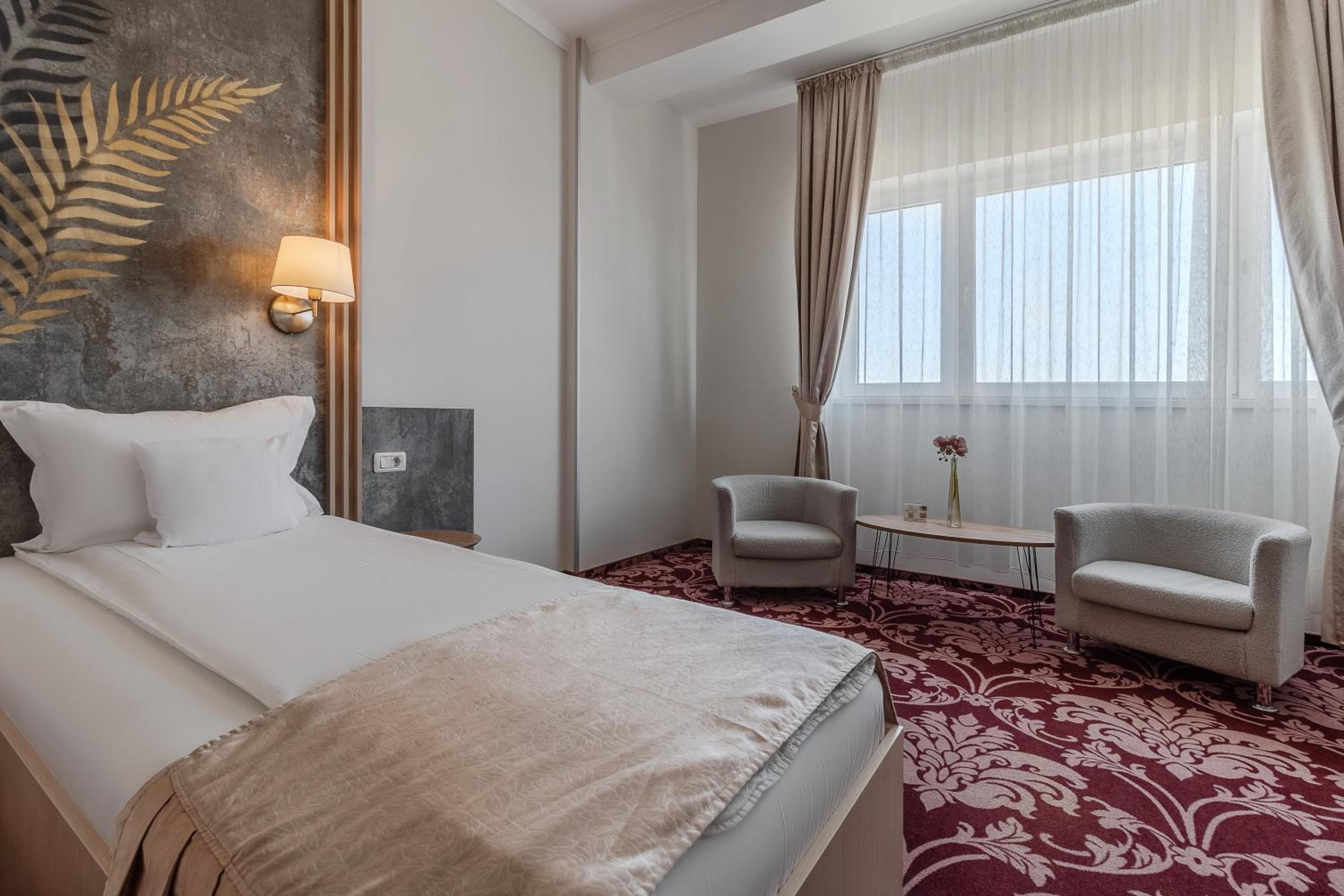 Room, Twin Beds, Indoor Jetted Tub, Hot Tub