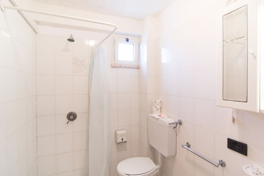 Racar Hotel &amp; Resort 39/45