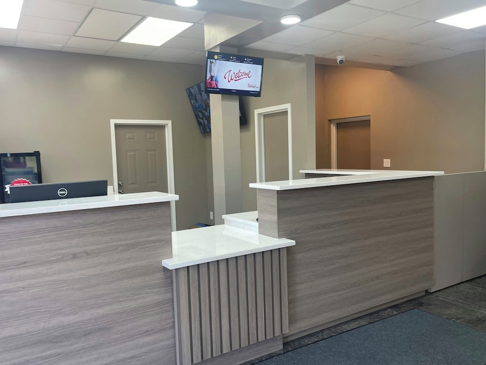 Red Roof Inn Orangeburg 3/34