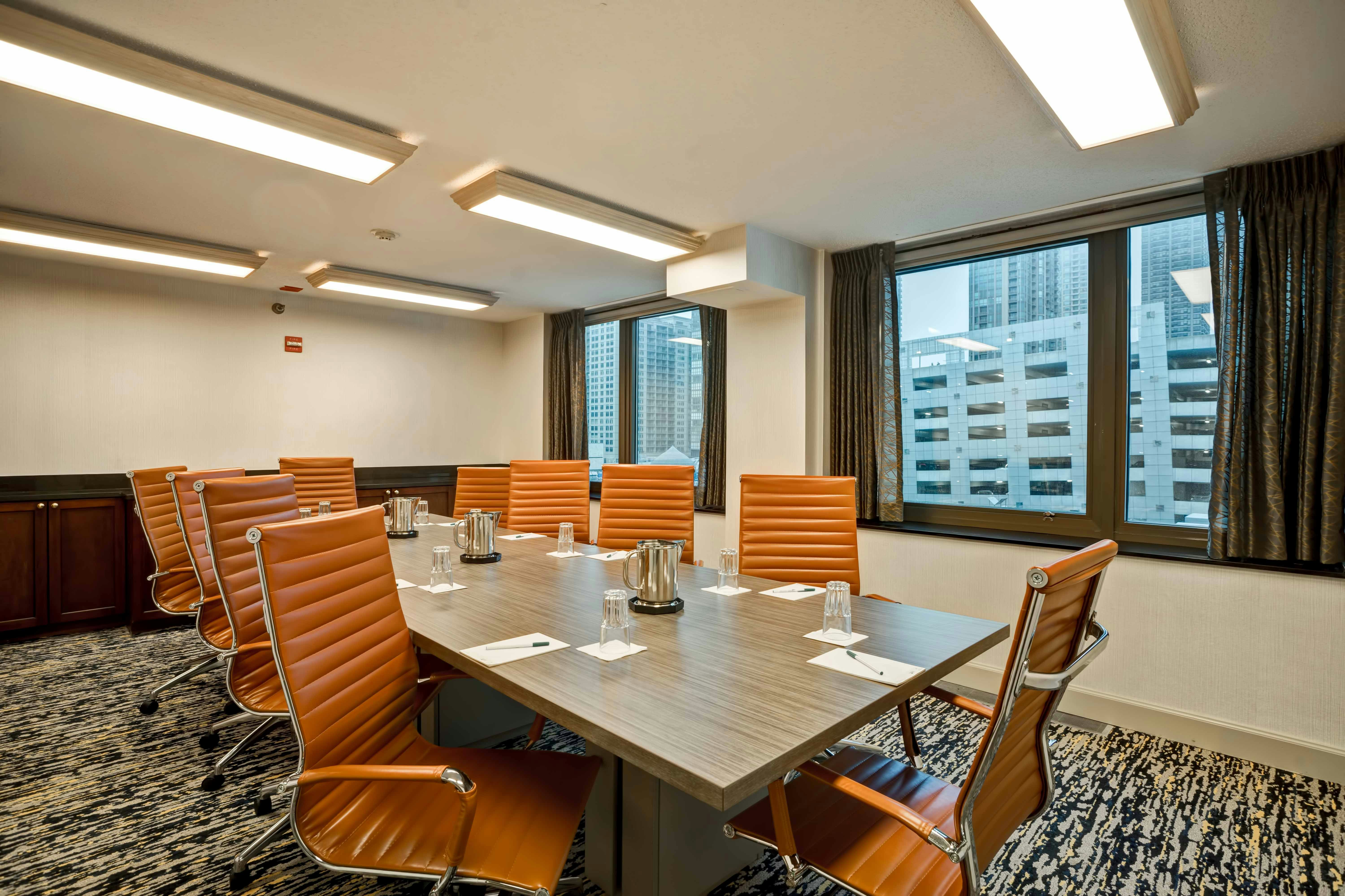 Homewood Suites by Hilton Chicago Downtown 47/51