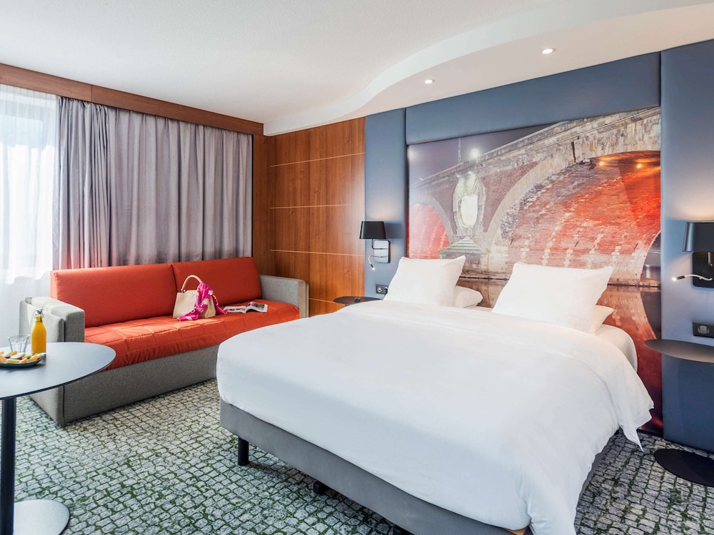 FAMILY, DOUBLE BED, SOFA