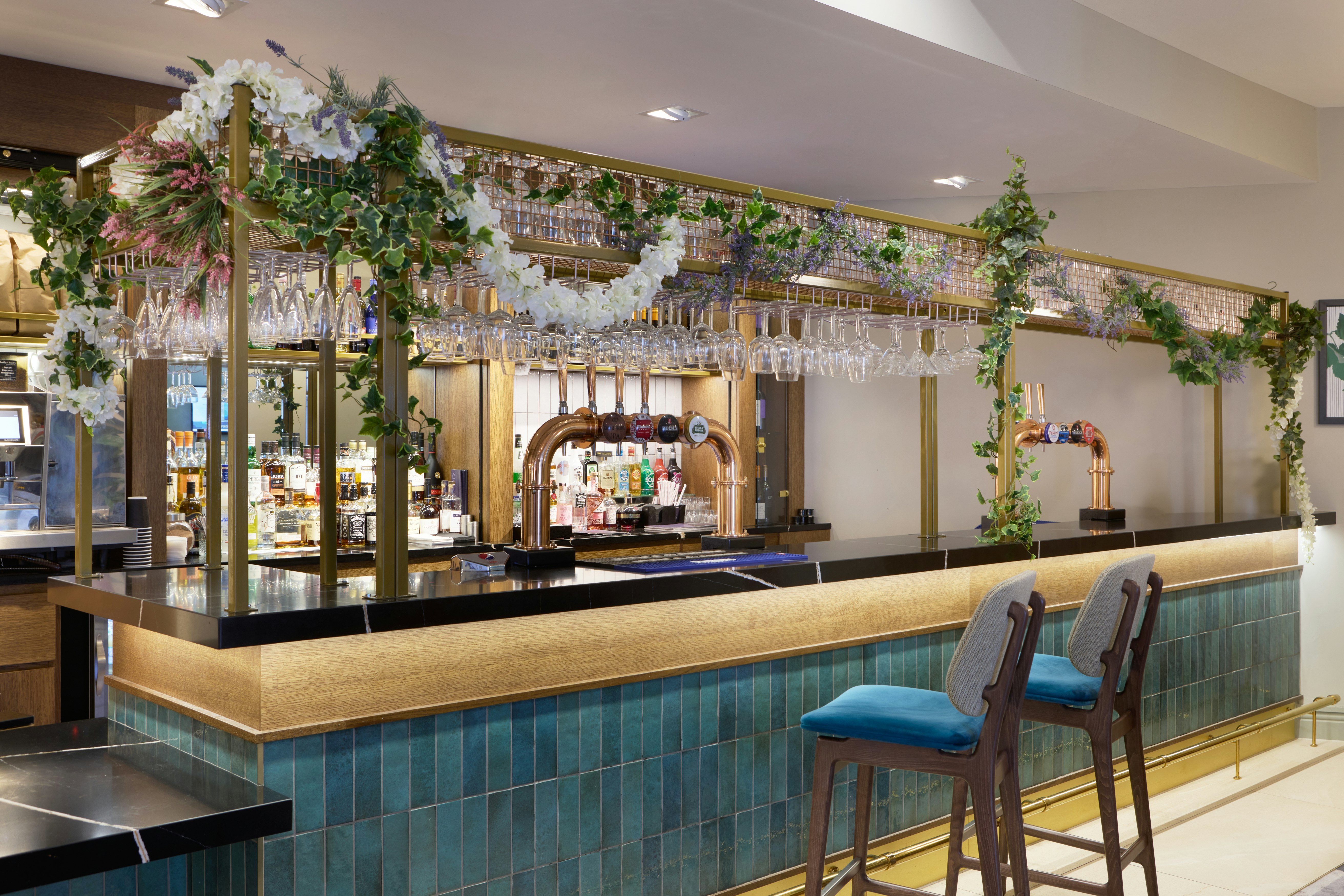 Doubletree By Hilton Dartford Bridge 64/84