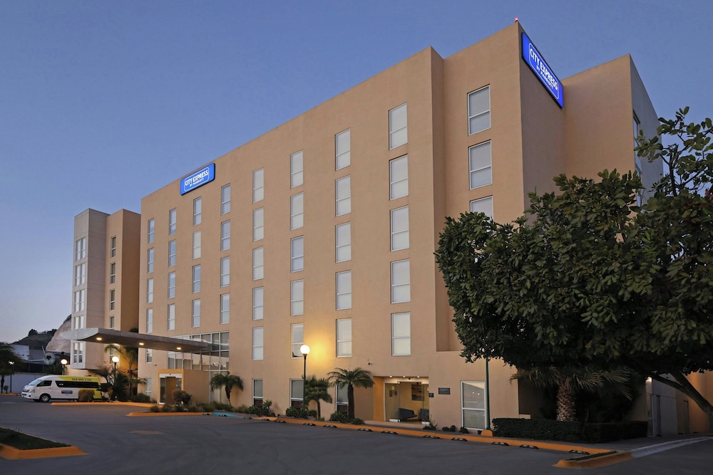 City Express by Marriott Tijuana Insurgentes 5/50