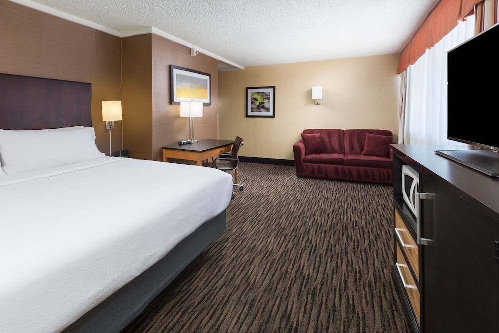 Holiday Inn Dublin Pleasanton 15/70