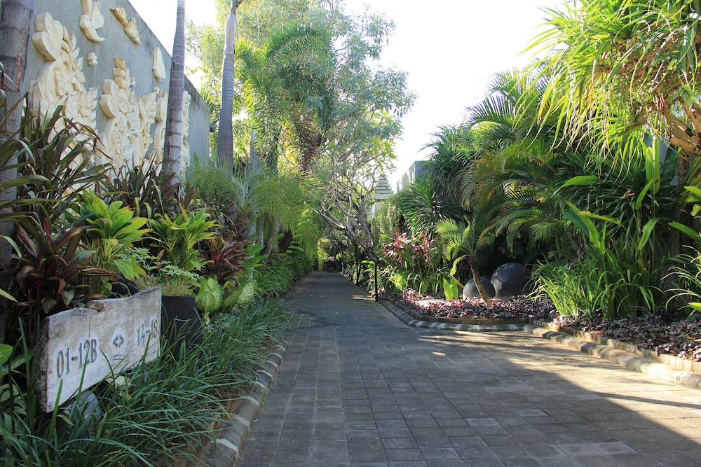The Wolas Villas And Spa 64/73