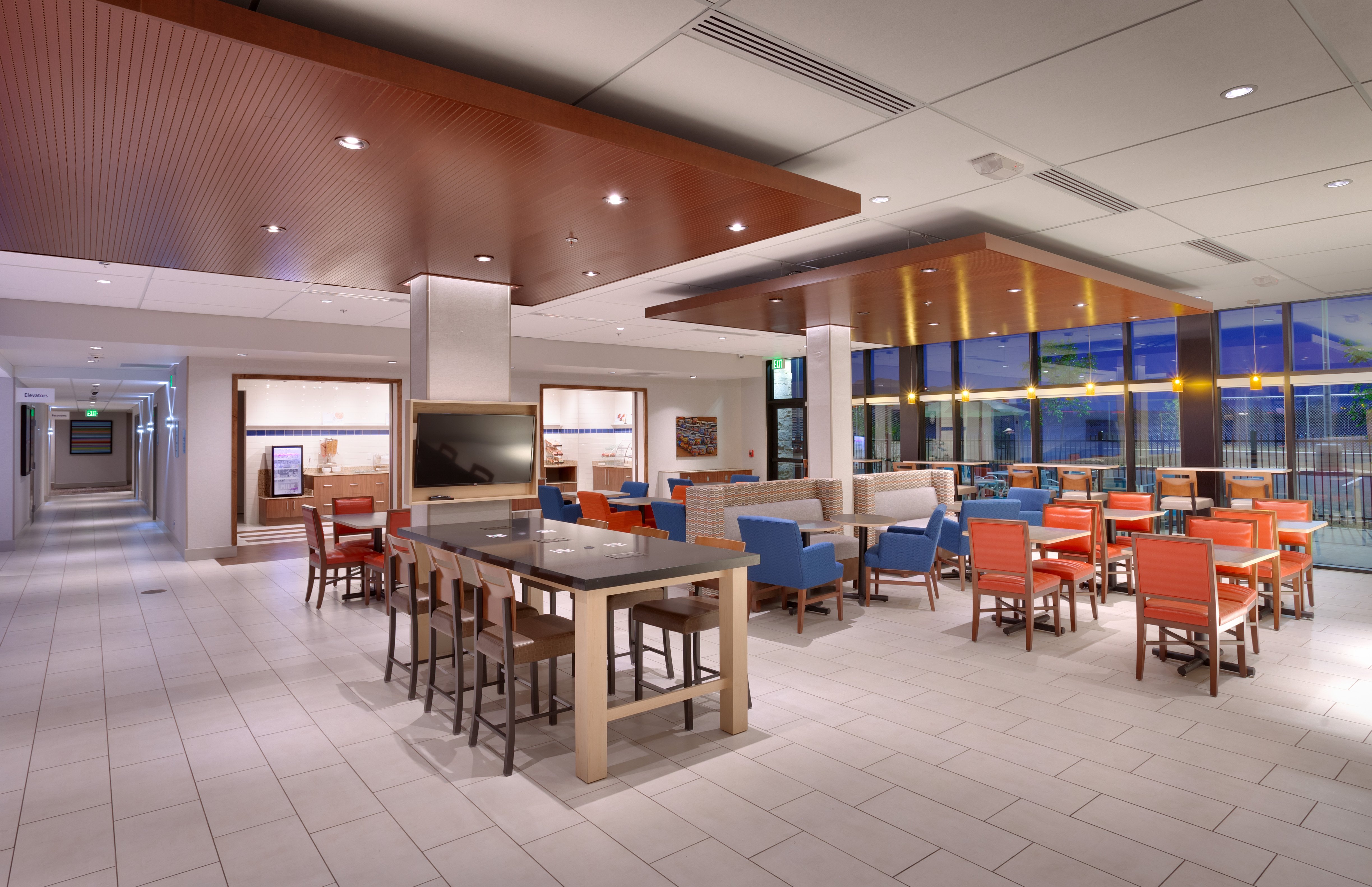 Holiday Inn Express Suites Phoenix West Buckeye 47/59