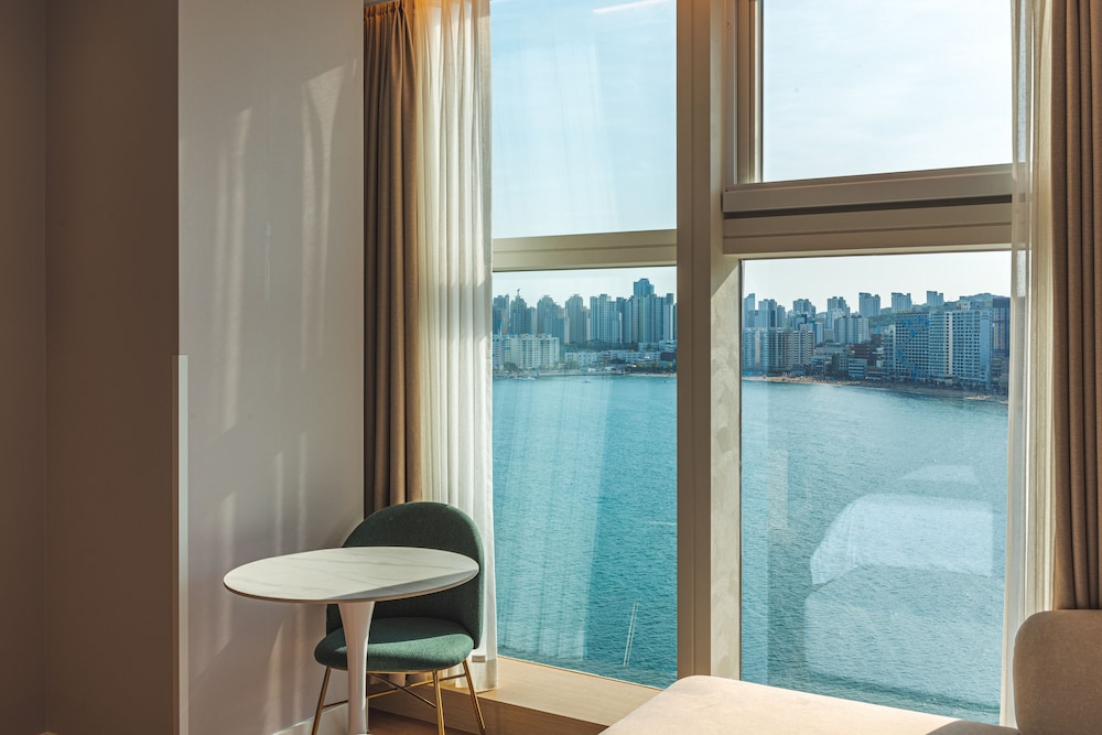 The Marine View Hotel 29/50