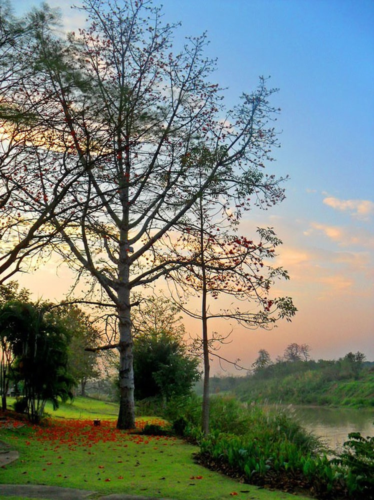 Fuengfah Riverside Garden Resort Chiang Mai 40/48
