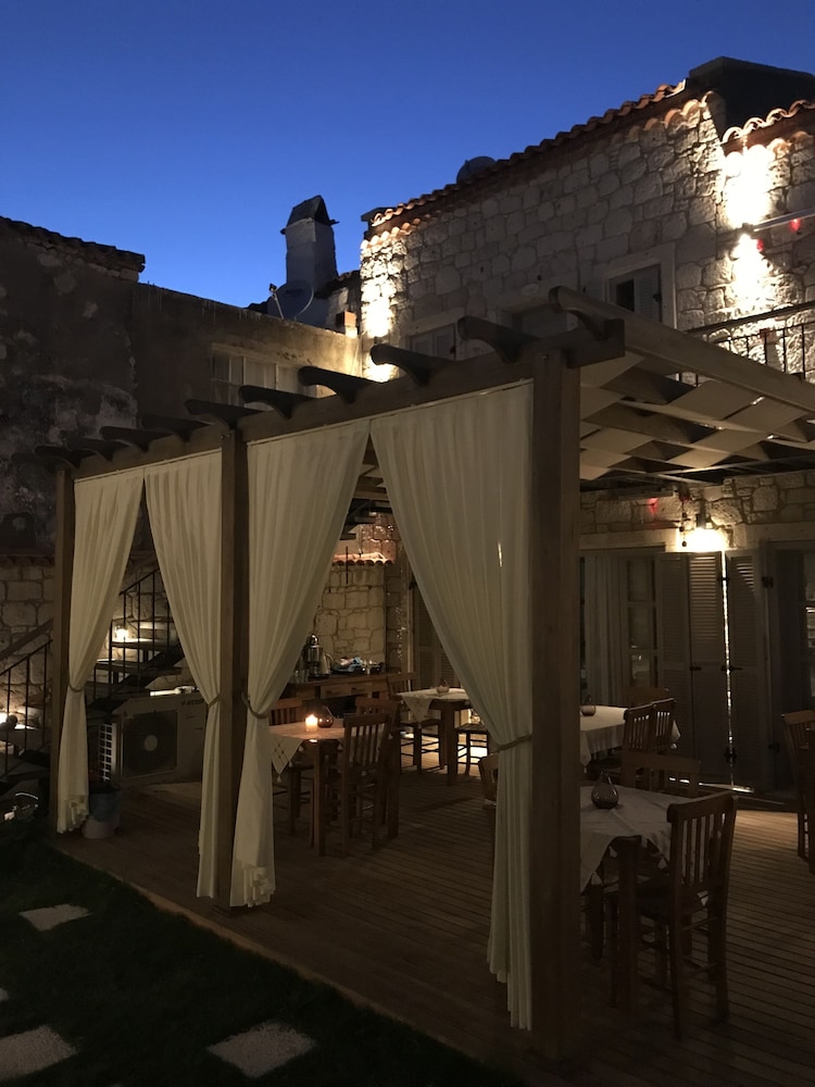 Alacati Cona Butik Otel 6/50
