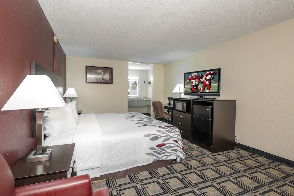 Red Roof Inn Murray 11/30