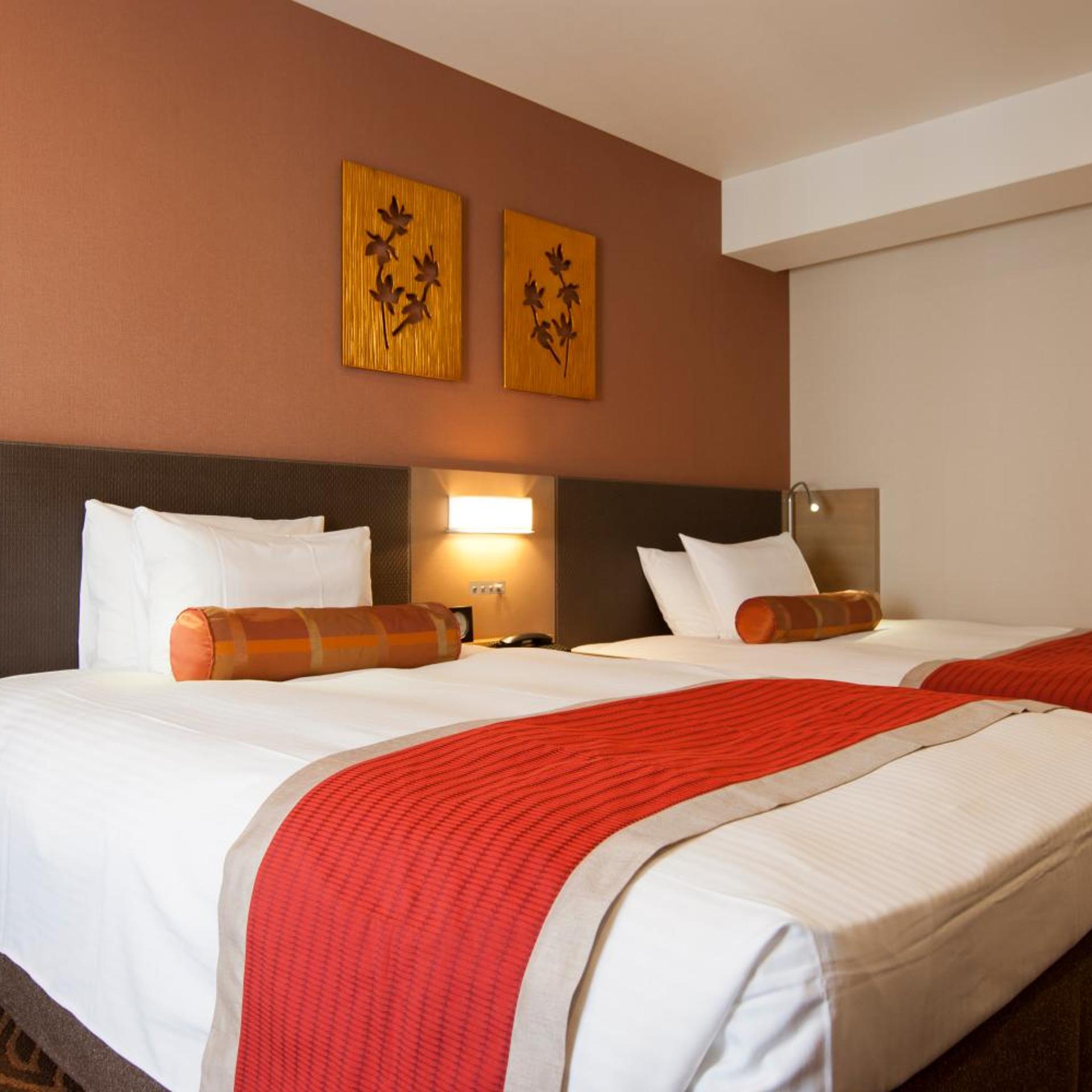 Room, Twin Beds, Hotel Sardonyx Tokyo 2/10