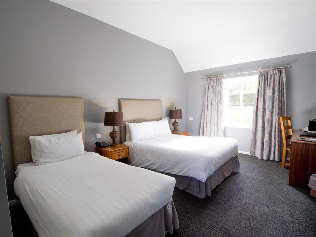ROOM, TRIPLE