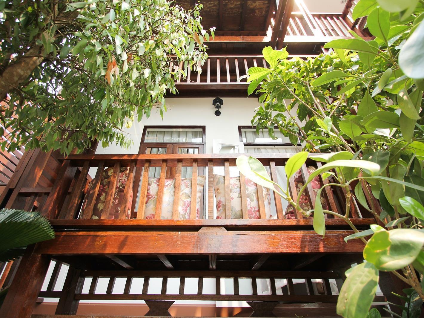 Ratchiangsaen Flora House 1/66