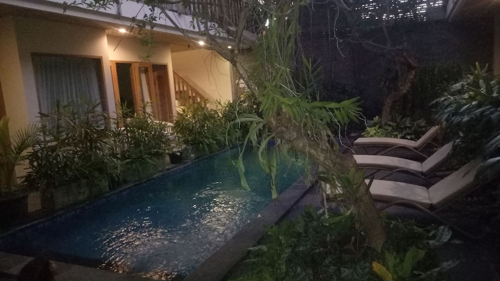 Jukung Guest House 2/36