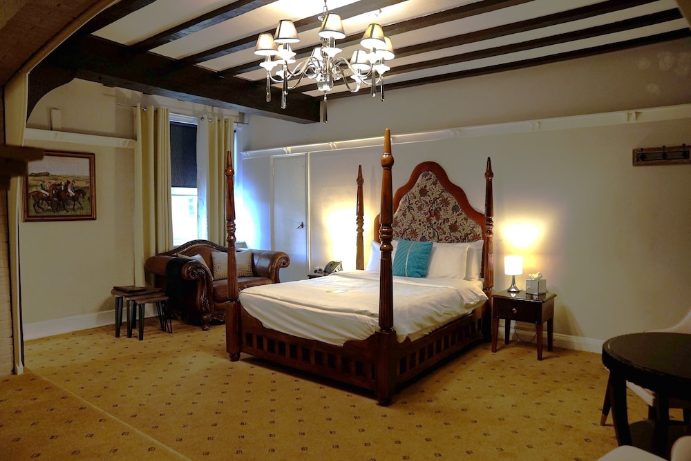 EXECUTIVE, DOUBLE BED