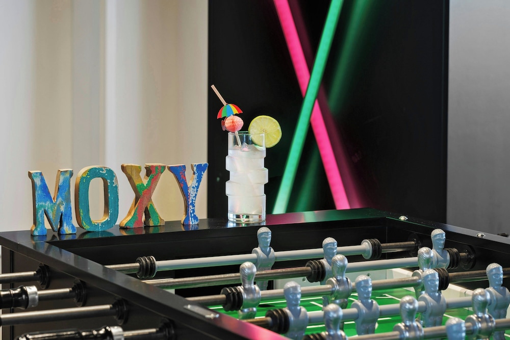 Moxy Alfragide Lisboa 58/58