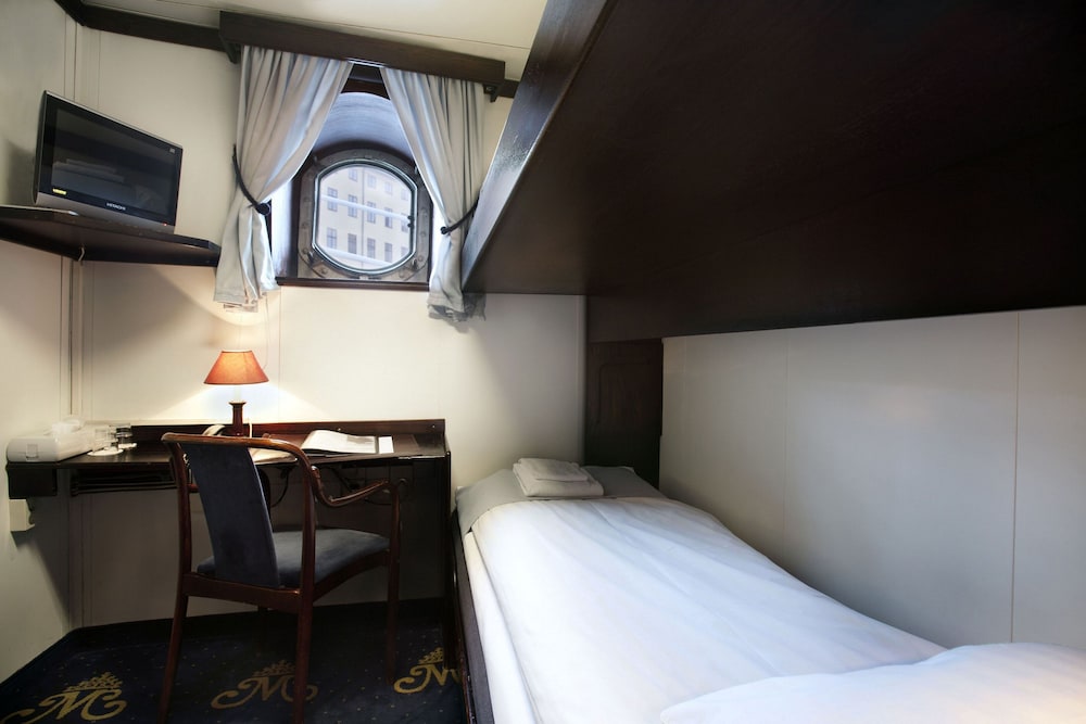 Malardrottningen Hotel 17/56