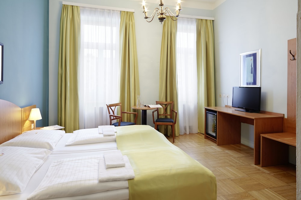 Boutique Hotel Donauwalzer 14/76