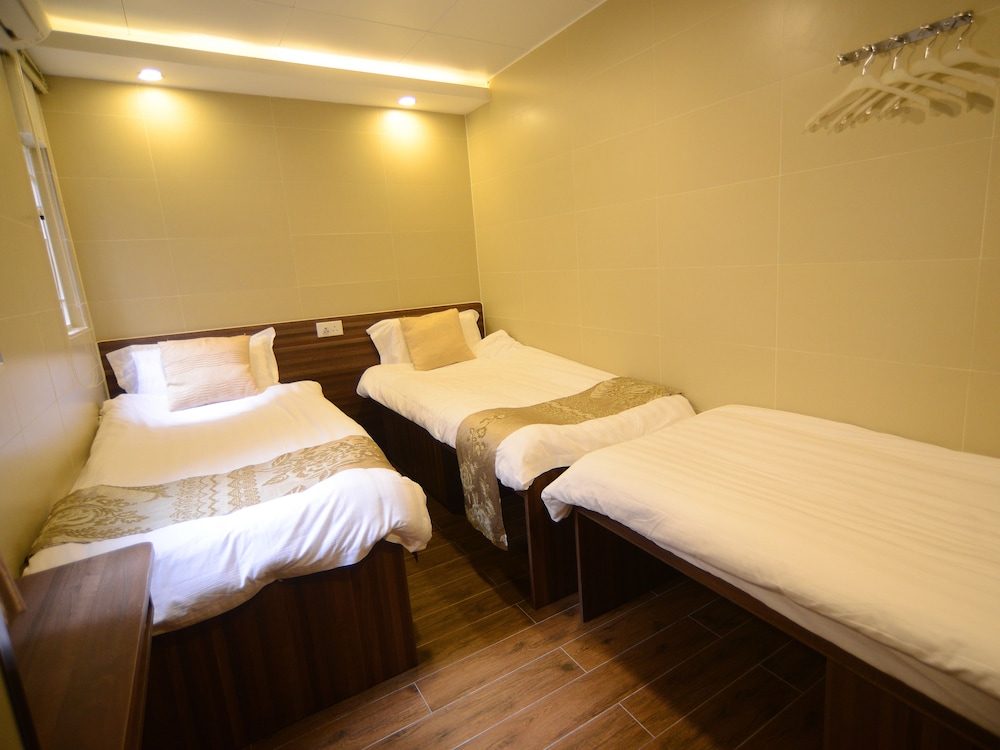 Kong Hing Guest House 27/67