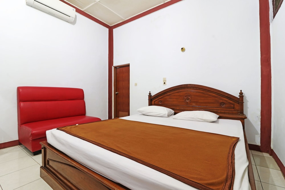 Borneo Hostel by ZUZU 12/32