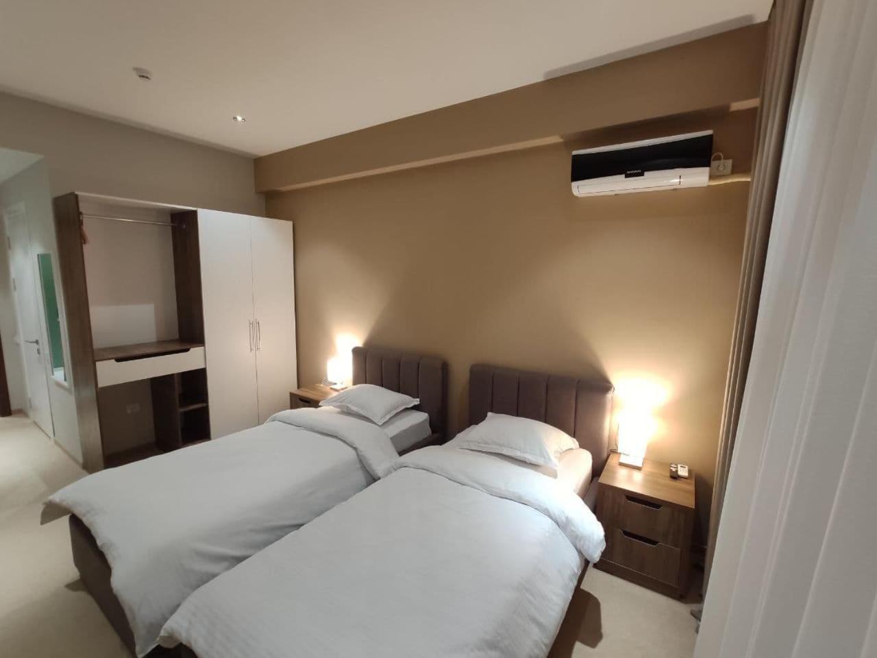 Pana Hotel 12/50