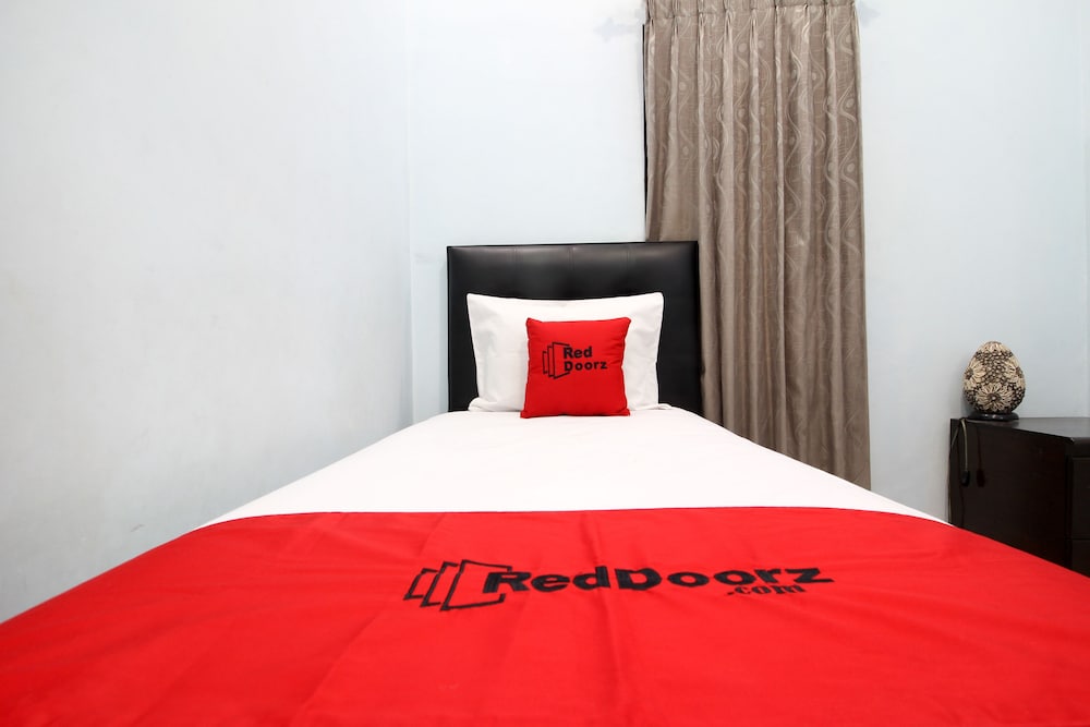 Reddoorz Plus @ Timoho 28/46