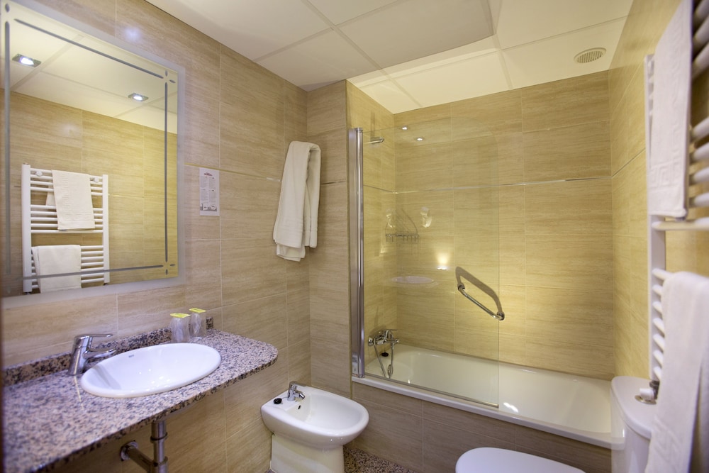 Hotel Marivella 32/34