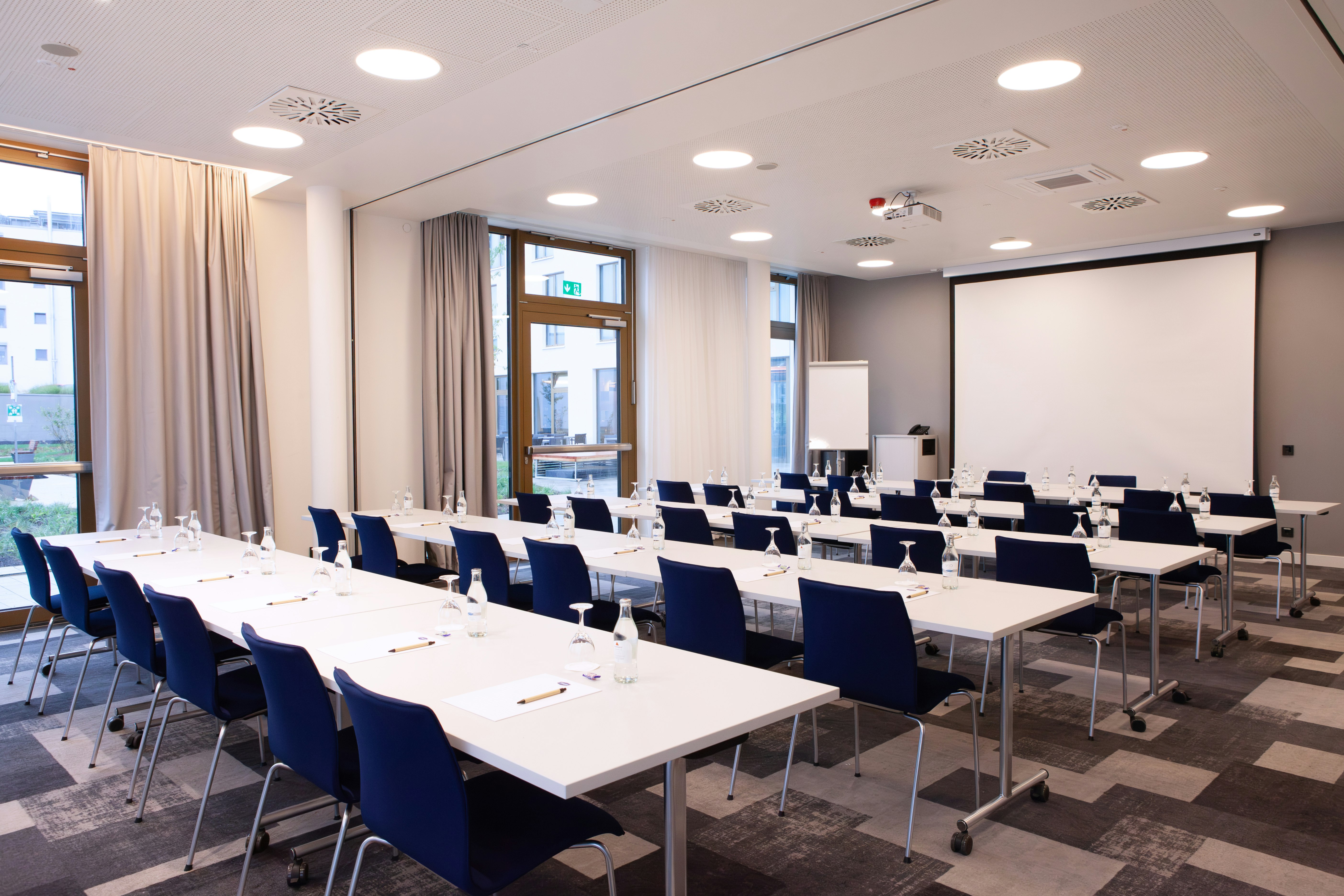 Hampton by Hilton Stuttgart Airport 40/50