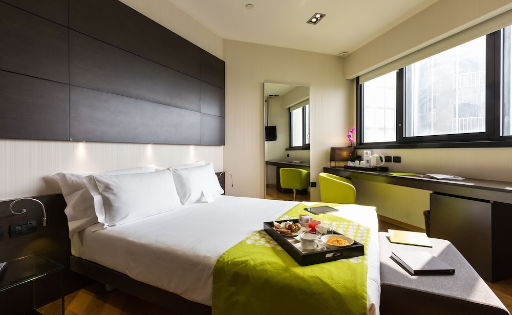Best Western Plus The Hub Hotel 5/53