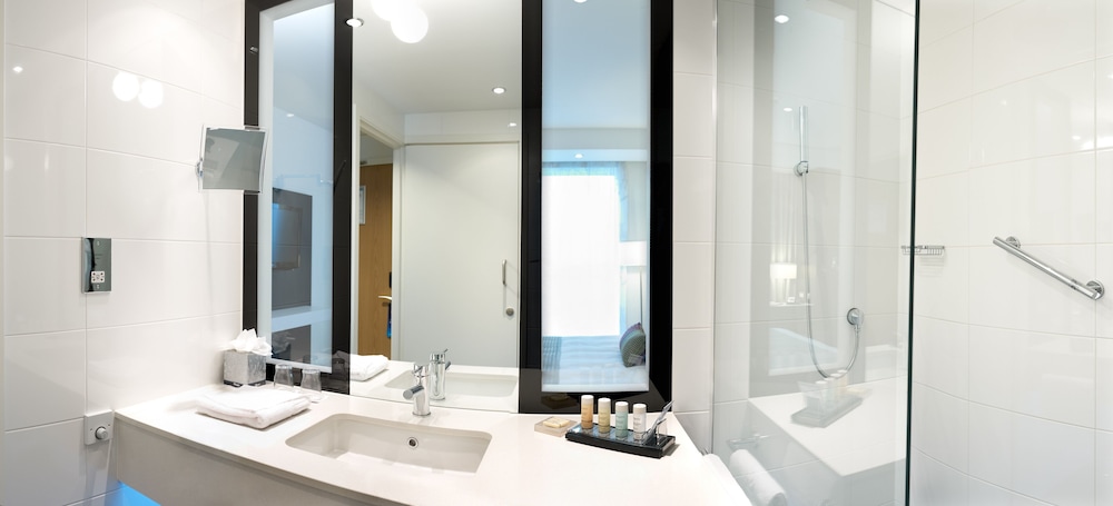 Radisson Blu Hotel East Midlands Airport 47/50