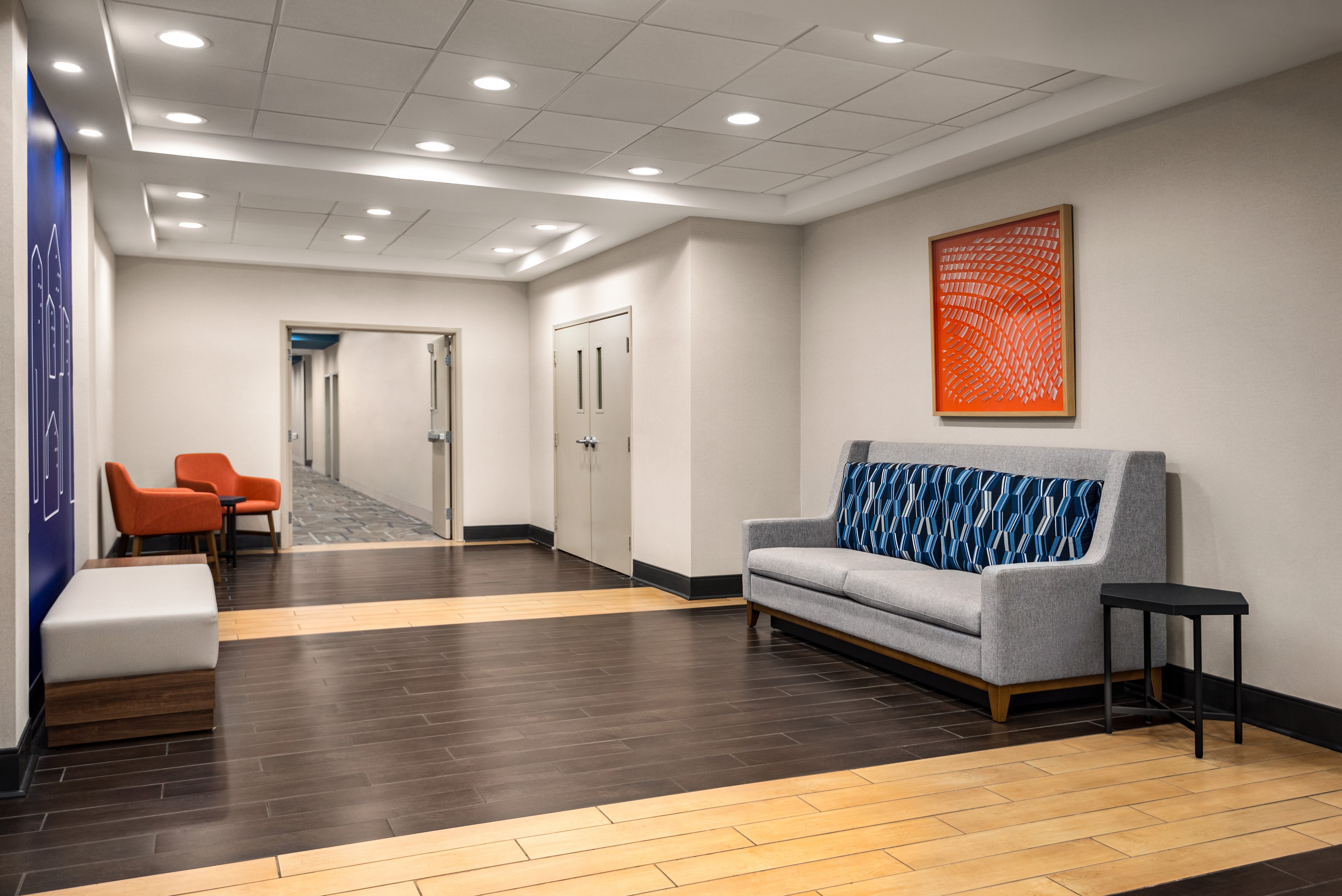 Holiday Inn Express Hotel Suites Mcdonough 24/31