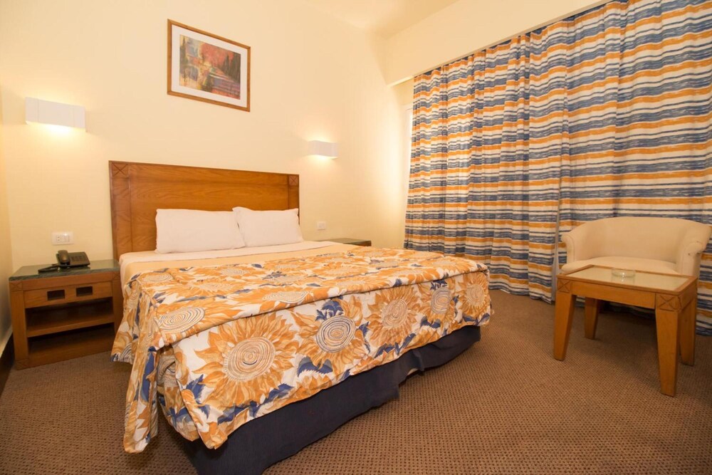 Hapi Hotel 19/68