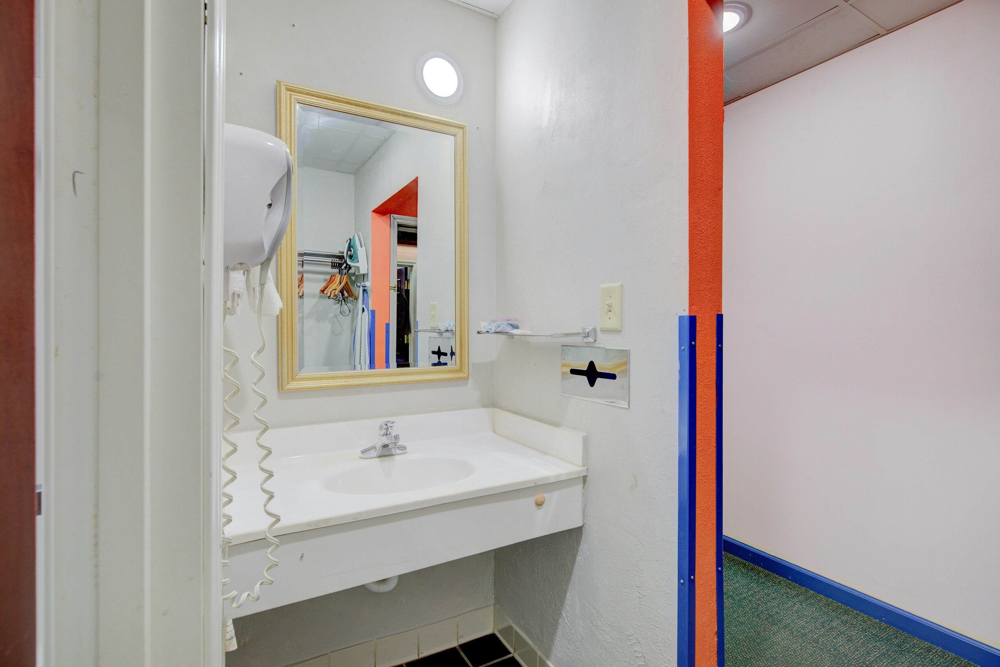 Plantation Inn & Suites Near Locust Grove I 75 31/34