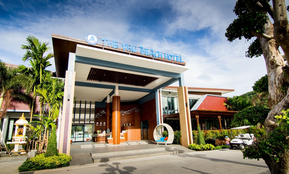 THE PHU BEACH HOTEL 8/65