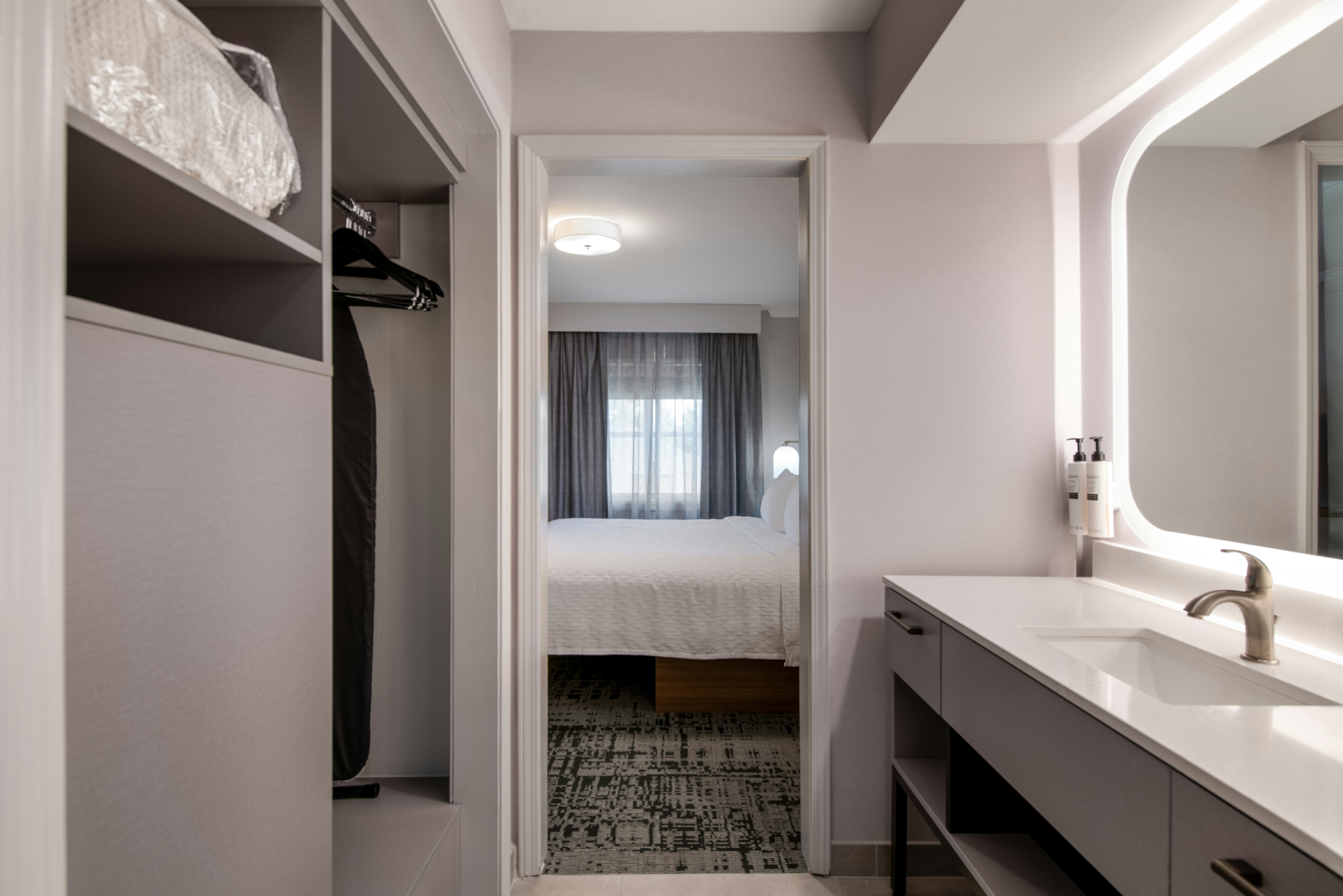جناح بسرير كينج بغرفة نوم واحدة، Homewood Suites By Hilton Syracuse Liverpool 5/7