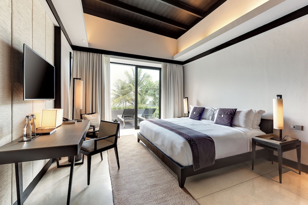 3 BEDROOMS, RESIDENCE