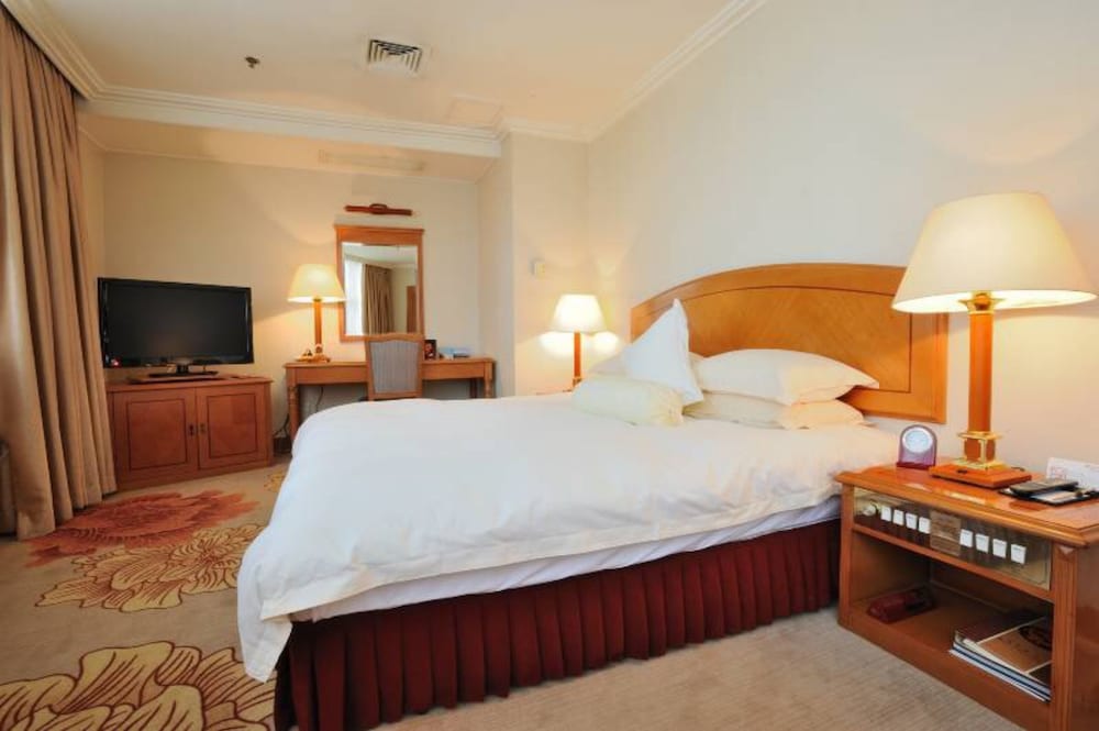 Ramada Plaza Hotel Fuzhou، فوزهو 11/45