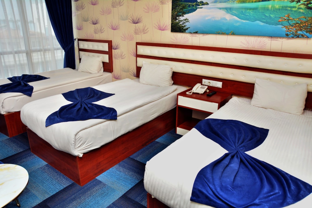 Business Grand Hotel 12/50