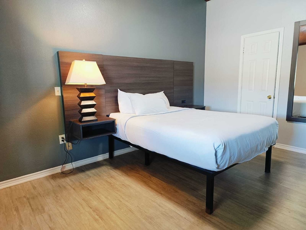 Village Inn Motel Rockport near Aransas Bay 27/50