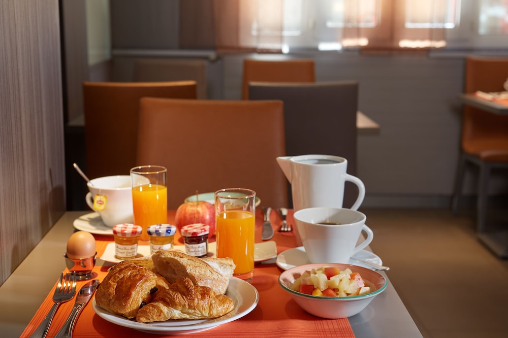 Hotel Beaugrenelle Saint-Charles 50/57