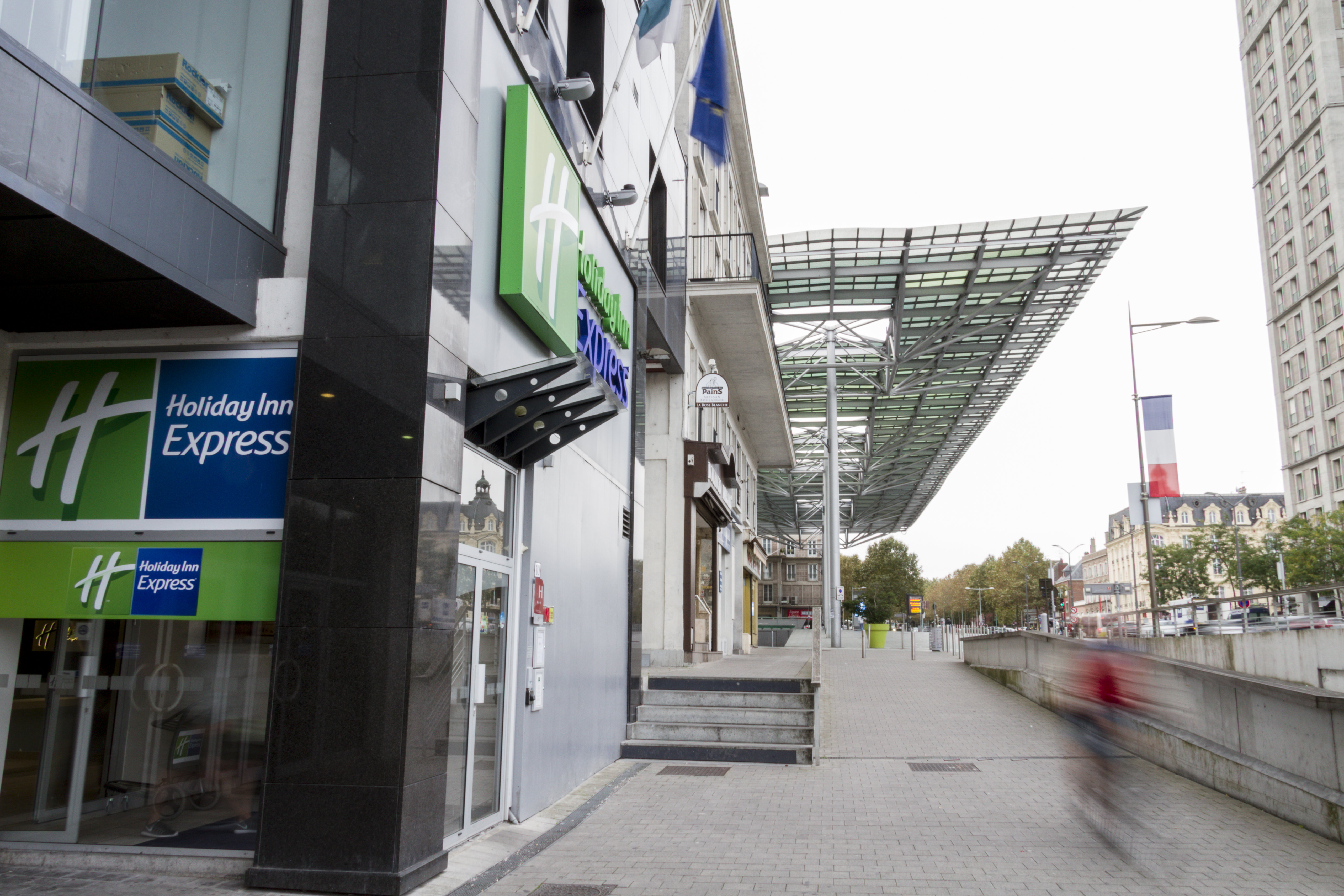 HOLIDAY INN EXPRESS AMIENS 60/73