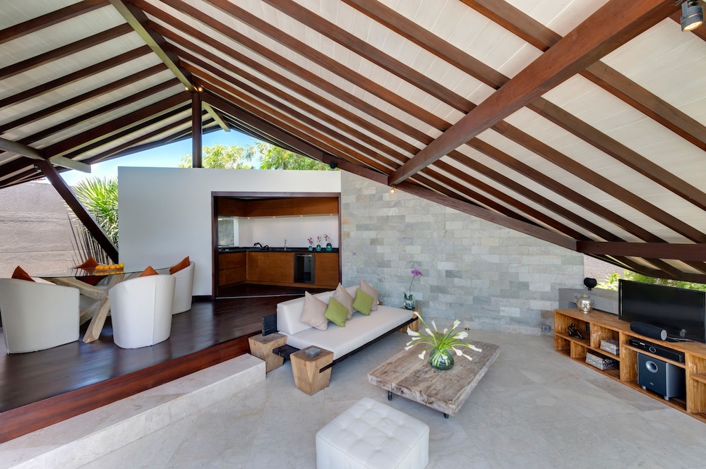The Layar - Designer Villas & Spa 7/50