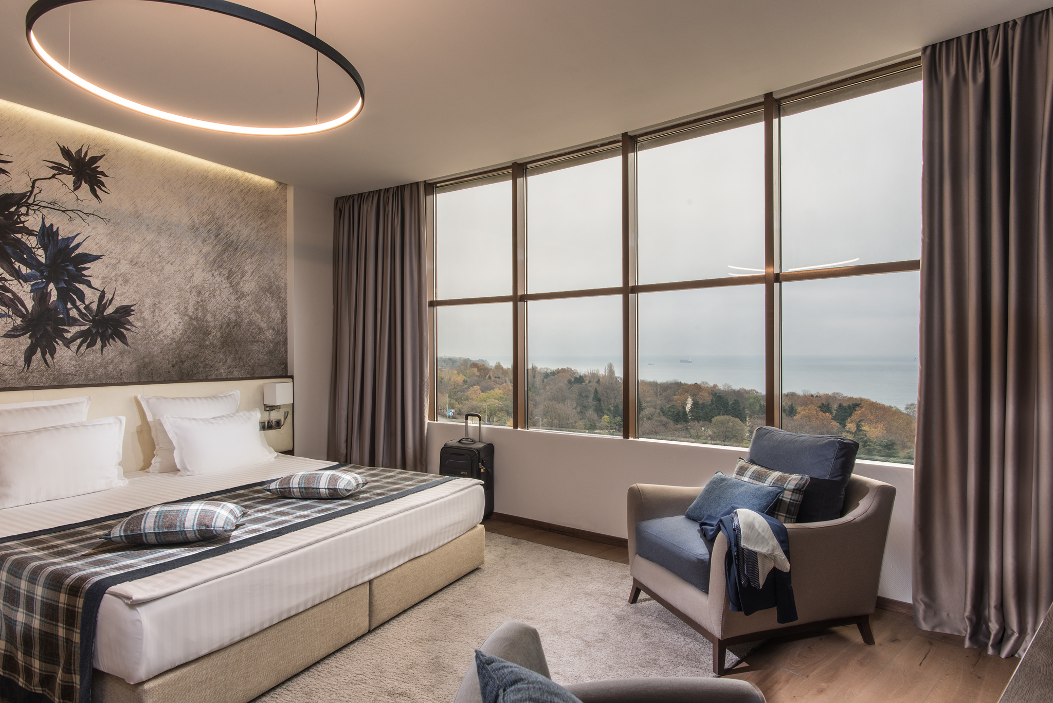 غرفة تنفيذية بإطلالة على البحر، Rosslyn Dimyat Hotel Varna 2/3