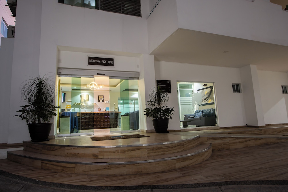 Coral Island Hotel and Spa 15/70