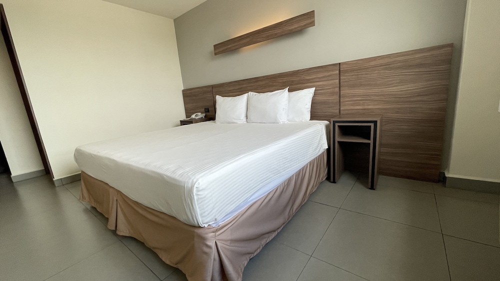 Hotel El Sembrador 12/60