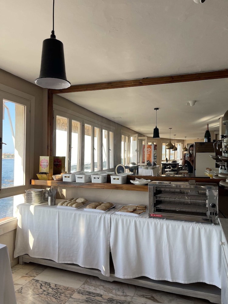 Hotel Patricia 43/50