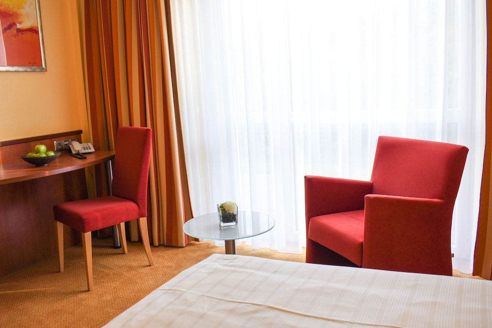 Hotel Esperanto 45/69